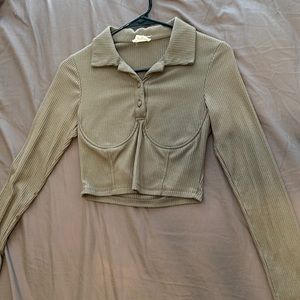 Crop top with underwire